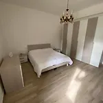 Da Enza Apartman *